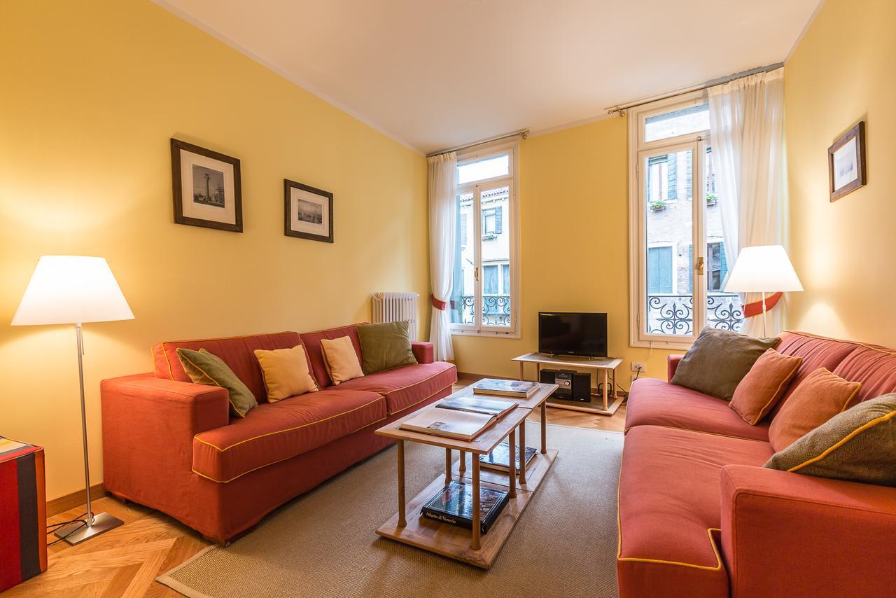 Ca' Dei Nomboli Canal View Veneţia Exterior foto